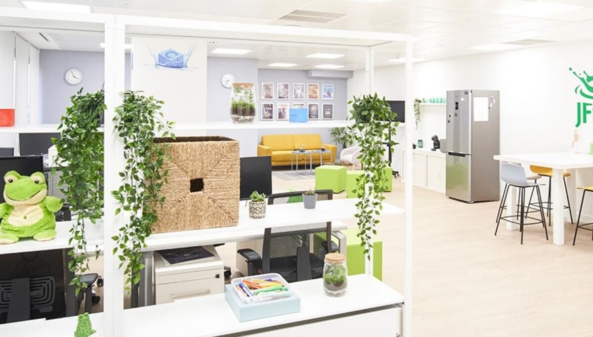Ideas únicas de decoración de oficinas para renovar tu espacio de