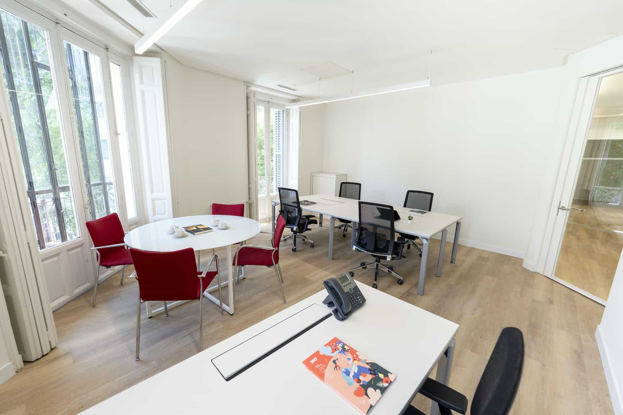 Offices for 40 people in the Salamanca district