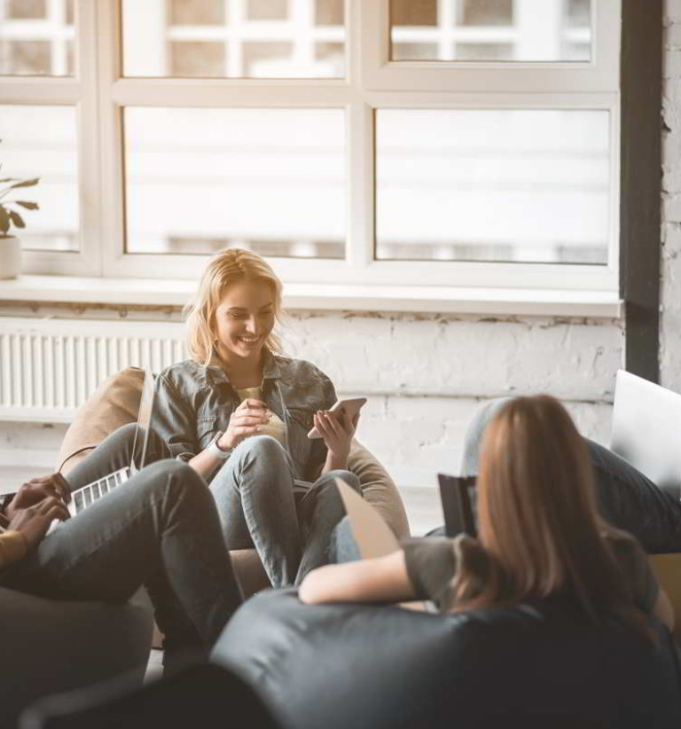 Qué es el Soft seating y por qué aplicarlo en tu oficina