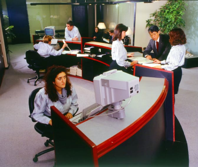 Apertura de las oficinas de Barcelona en 1998